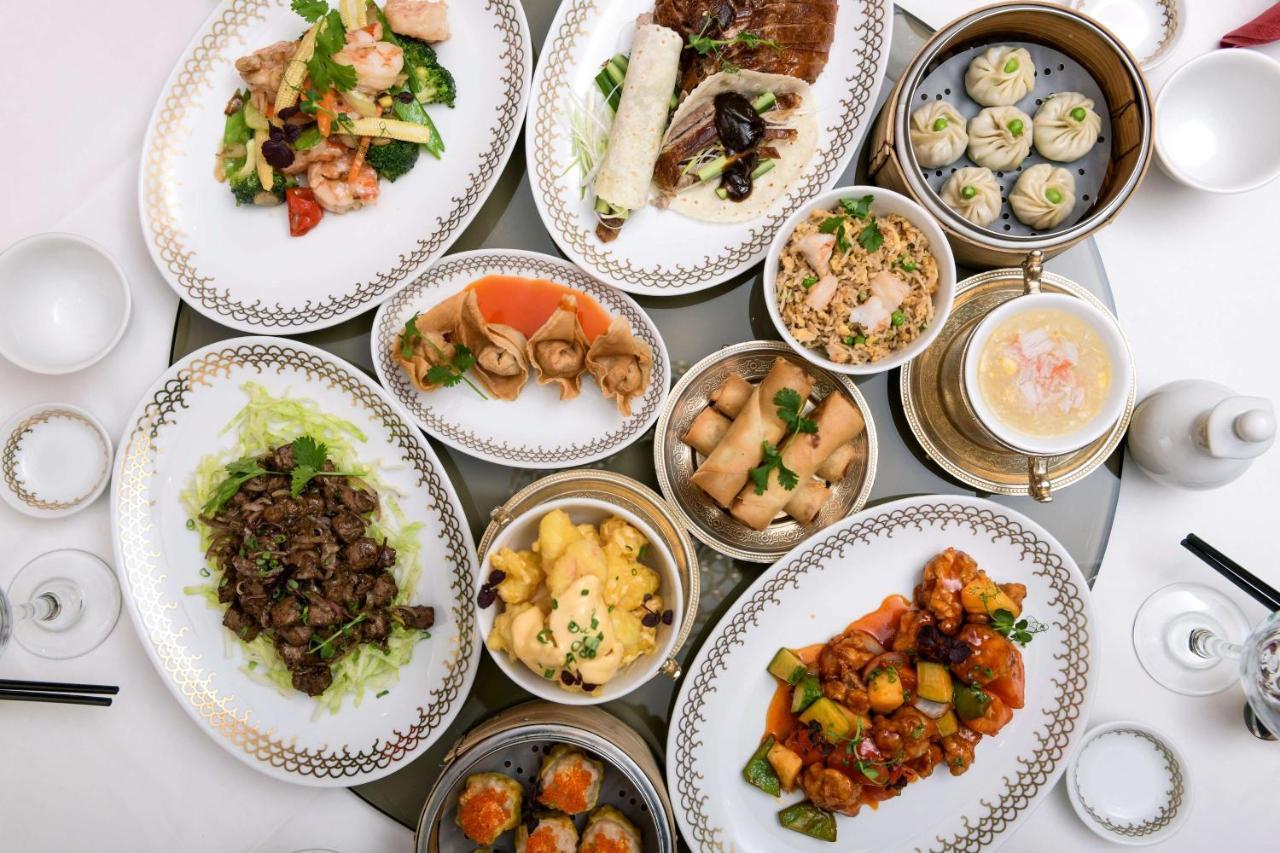 Radisson Blu Hotel, Kuwait Кувейт Экстерьер фото A selection of dim sum